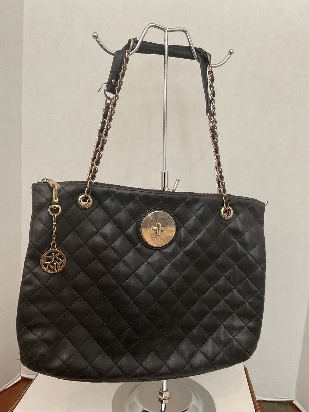 DKNY Black Quilted  Leather Tote w/Chain Link Shoulder straps